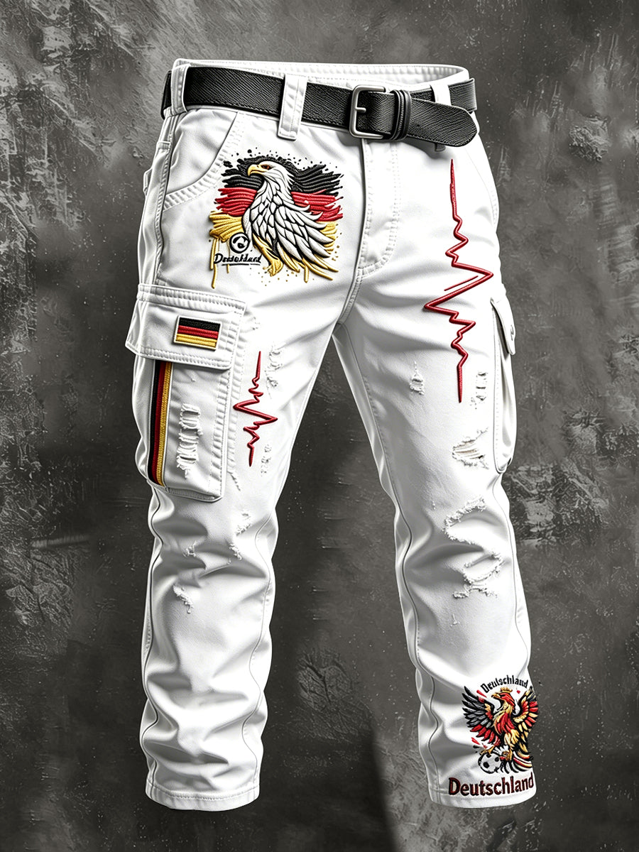 Herrenhose in Weiß mit deutschem Fußball-Print, im Used-Look, lässig für die Arbeit