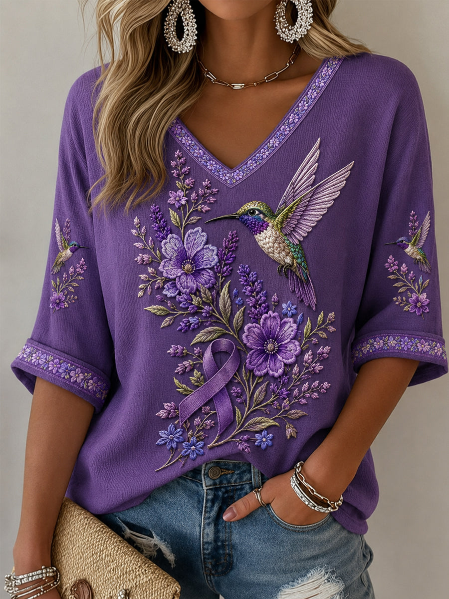 Damen-T-Shirt in Lila mit Blumen- und Kolibri-Print, halbarm, V-Ausschnitt, zur Sensibilisierung für die Alzheimer-Krankheit