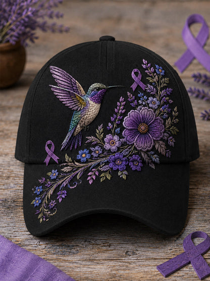 Unisex-Mütze in Lila mit Blumen- und Kolibri‑Muster zur Sensibilisierung für die Alzheimer‑Krankheit