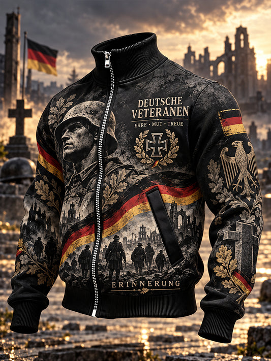 Herrenjacke mit hohem Kragen und Veteranen-Gedenkmotiv